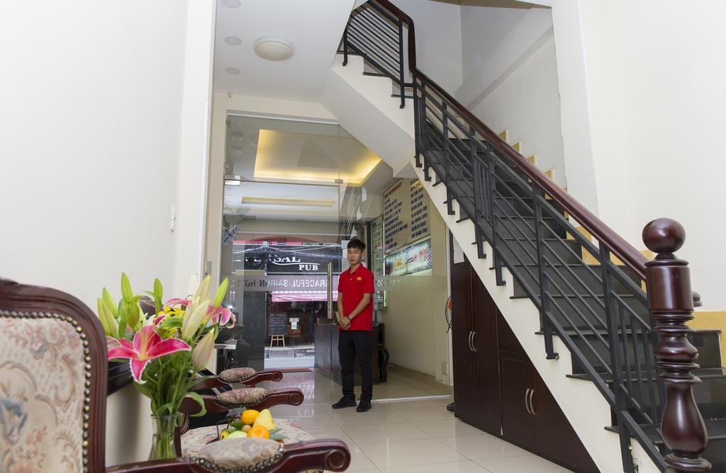 Graceful Hostel ホーチミン市 エクステリア 写真